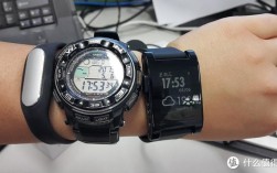 pebble智能表屏幕维修怎么收费？