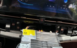 车载CD屏不亮，咋修？