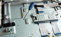 液晶显示器花屏怎么修？