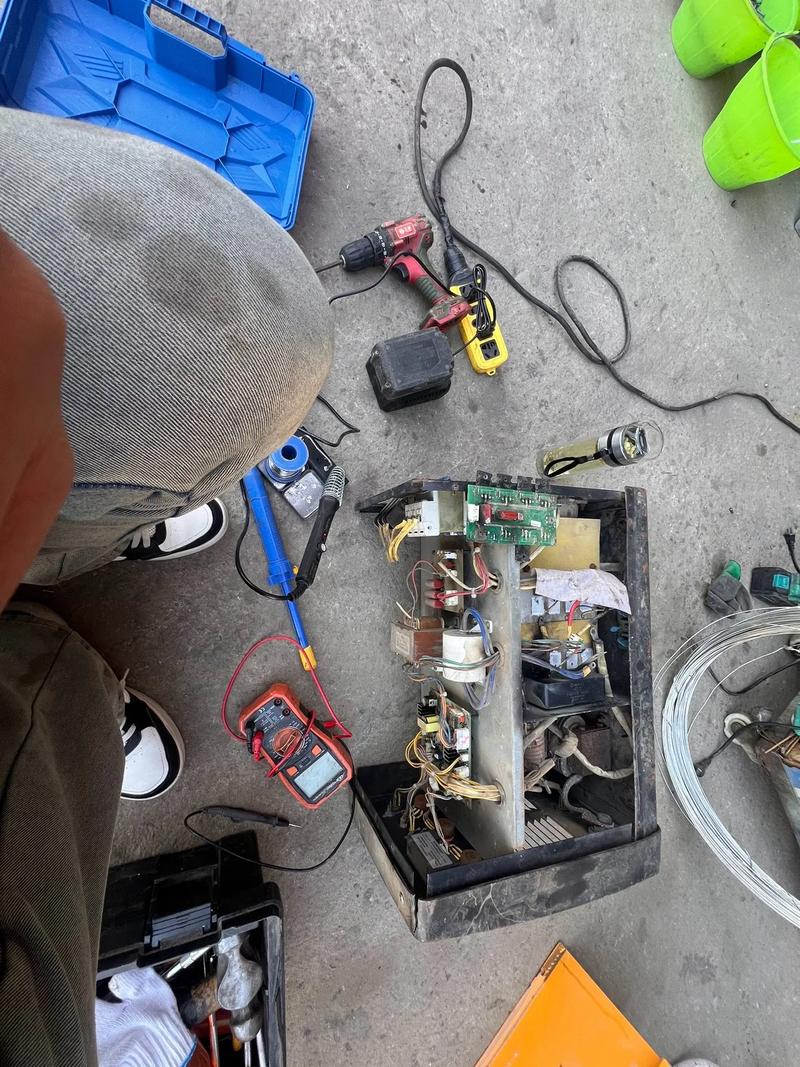ZX7-300逆变焊机维修常见故障有哪些？-图1