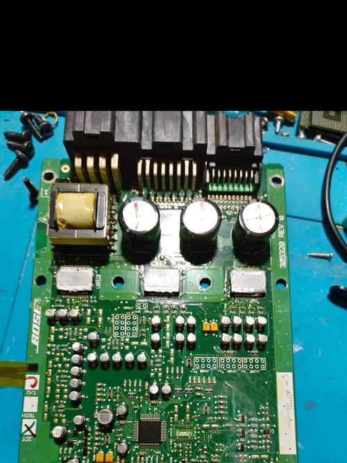 功放中点电压28V怎么修？-图1