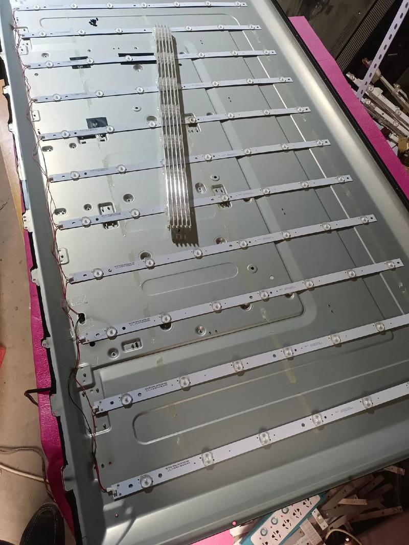 海尔32U3200电源维修故障怎么判断？-图1