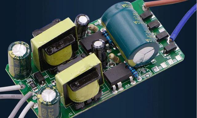 LED驱动电源维修实例视频，关键故障点如何快速定位？-图2