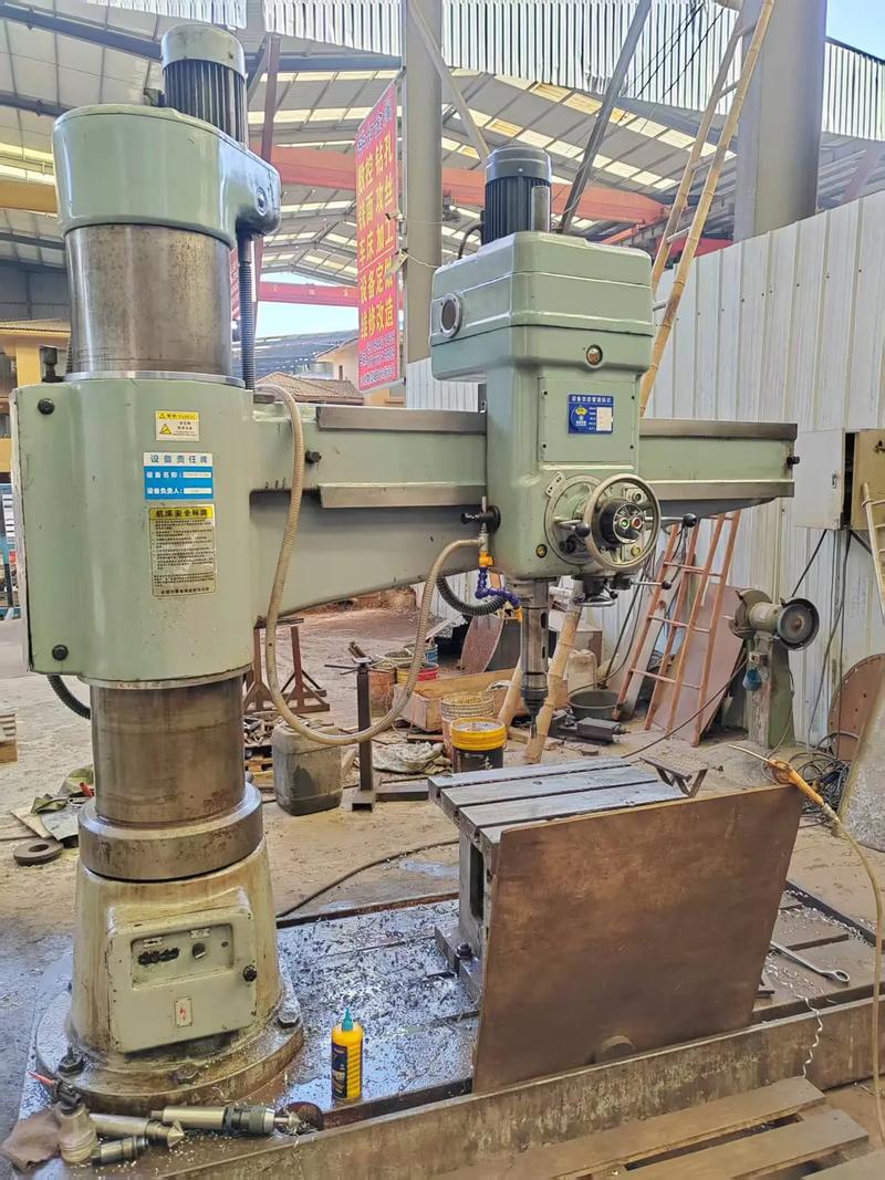 3050摇臂钻故障与维修-图1