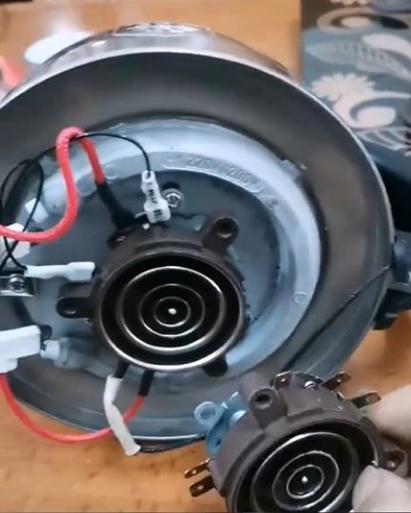 金灶电茶壶显示E3怎么修？-图2