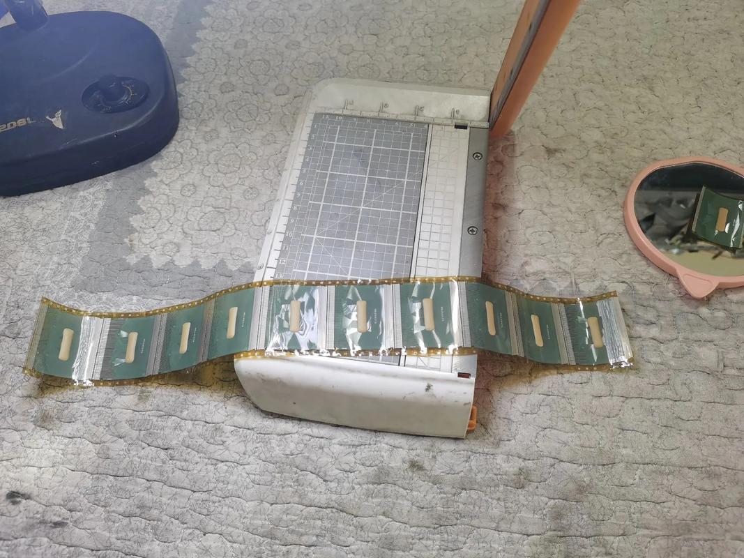 京东方32寸灰屏维修价多少？-图2