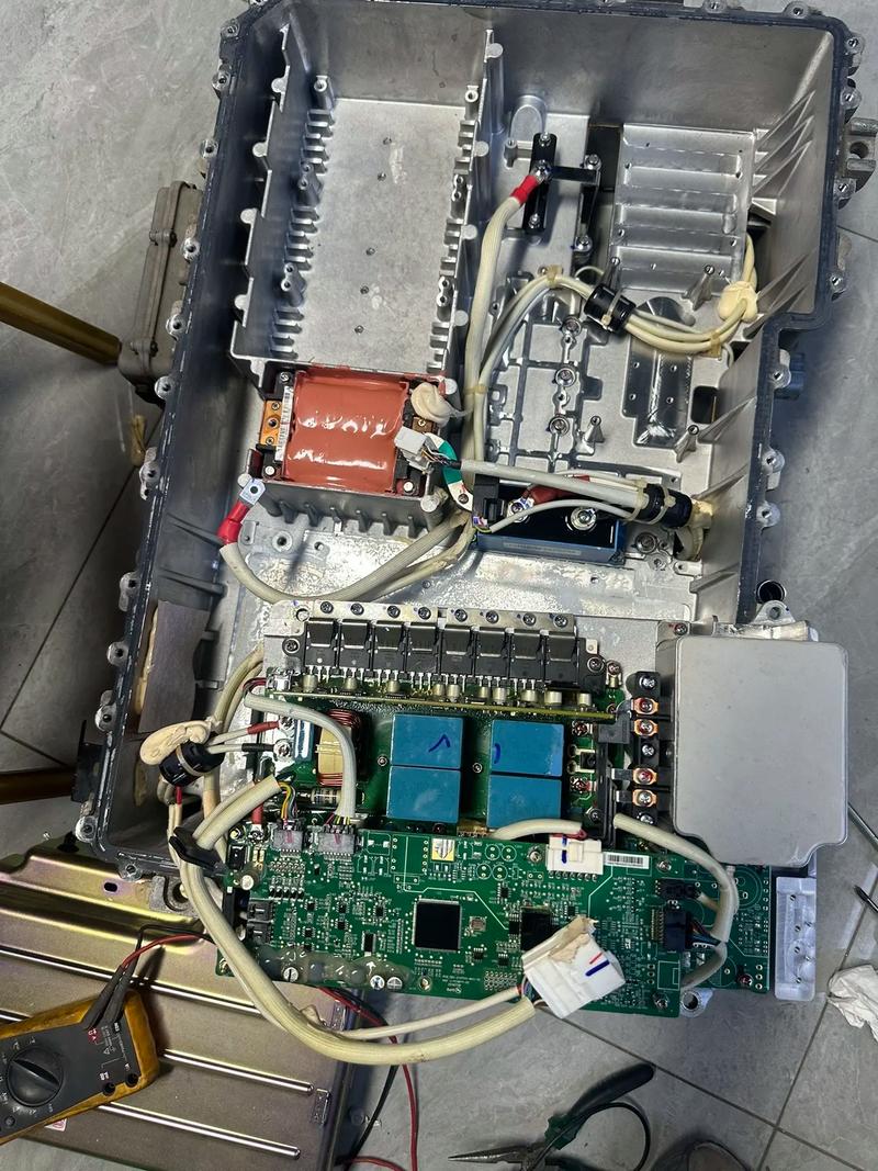 全智能蓄电池充电机维修如何快速排查故障？-图1