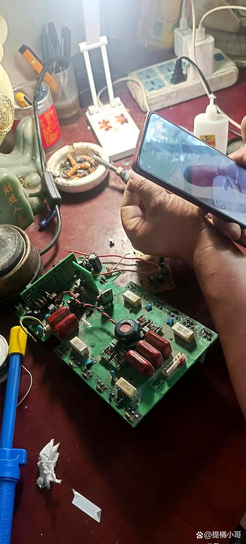 维修电路板为何要先消除静电？-图2