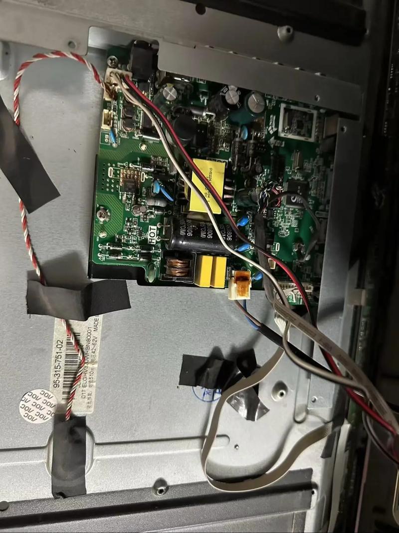 液晶电视显示器故障维修，有哪些常见问题？-图1