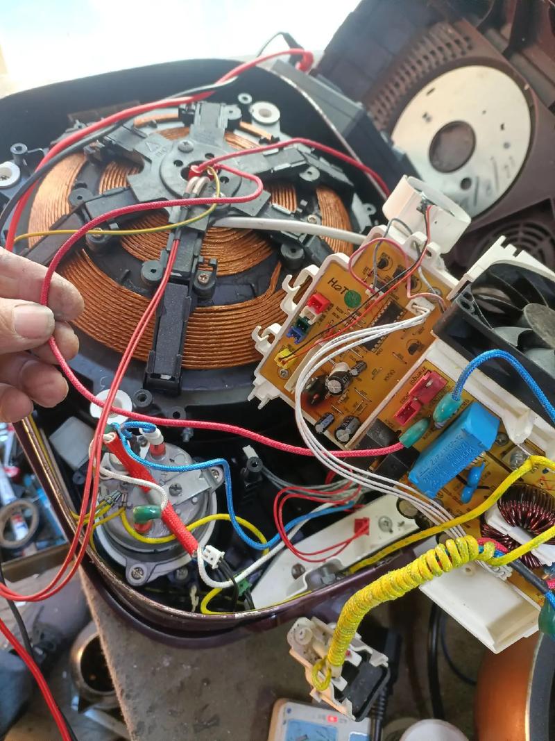 厦门苏泊尔电磁炉维修点在哪？-图2