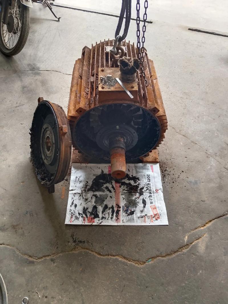 电机电压55V，维修问题出在哪？-图3