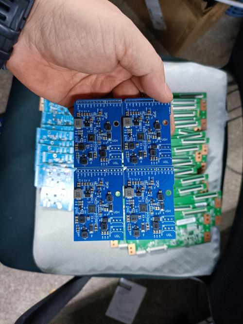 京东方32寸逻辑板维修要注意哪些问题？-图3