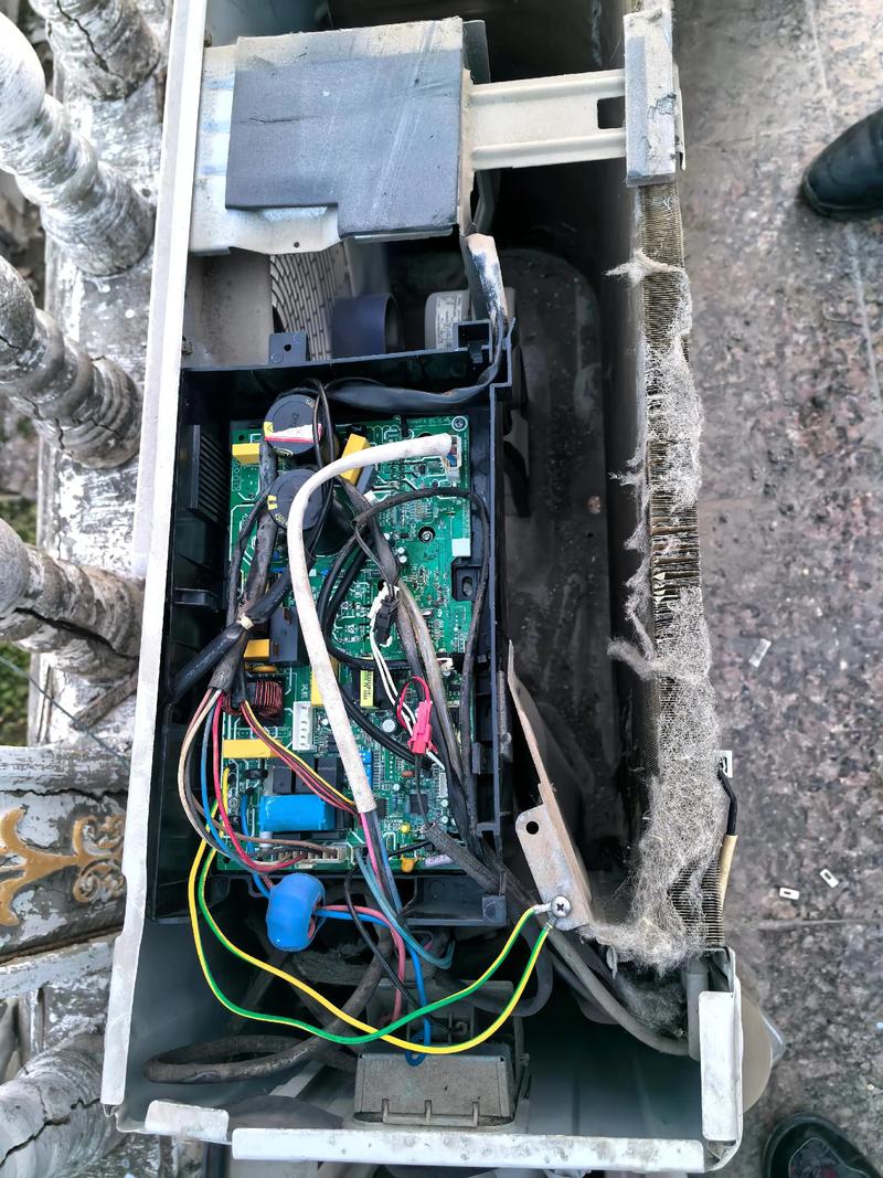 变频空调常见故障怎么修？-图2