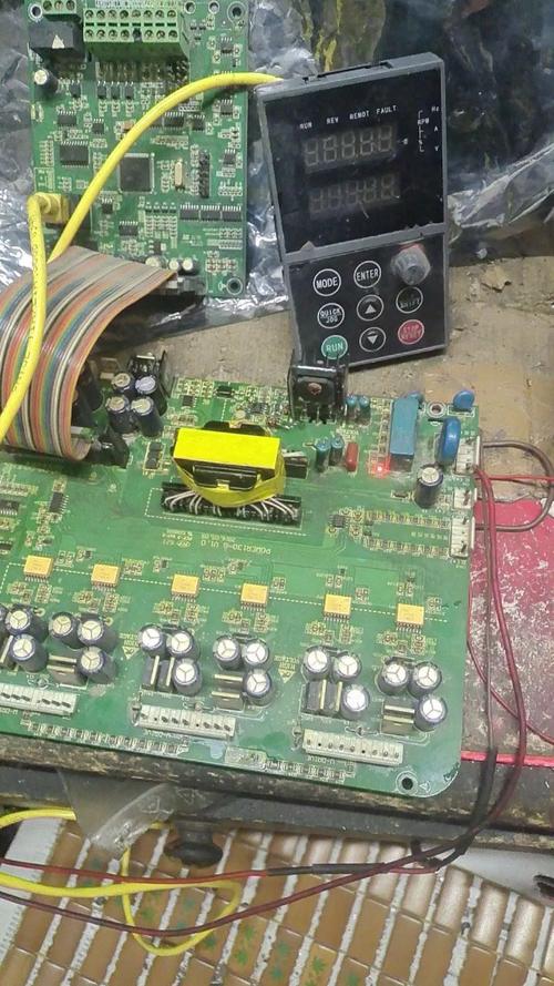 变频器电源故障如何快速维修?-图2 变频器电源故障如何快速维修?-图2