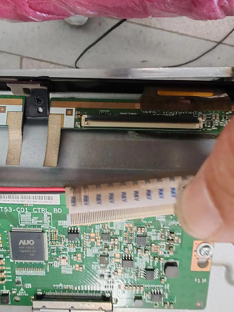 液晶电视竖条故障怎么修？-图3