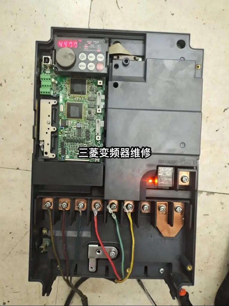 变频器开关电源维修方法-图3