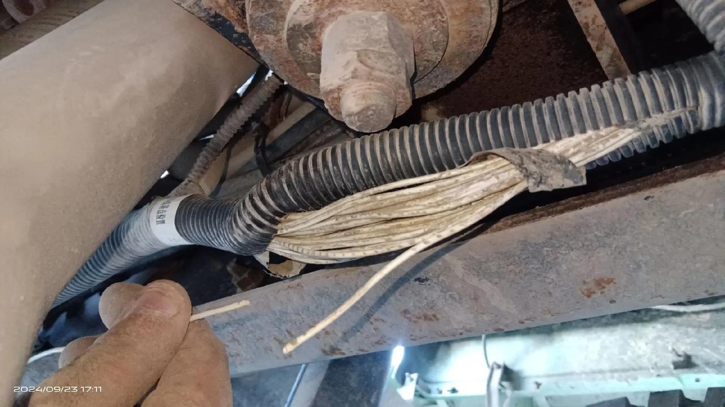 燃油油量传感器怎么维修?-图2 燃油油量传感器怎么维修?-图2