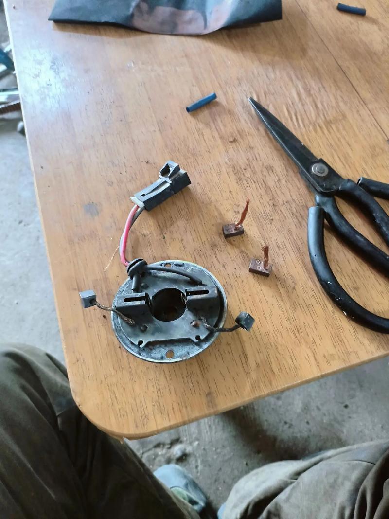 sm6135遥控车维修-图2