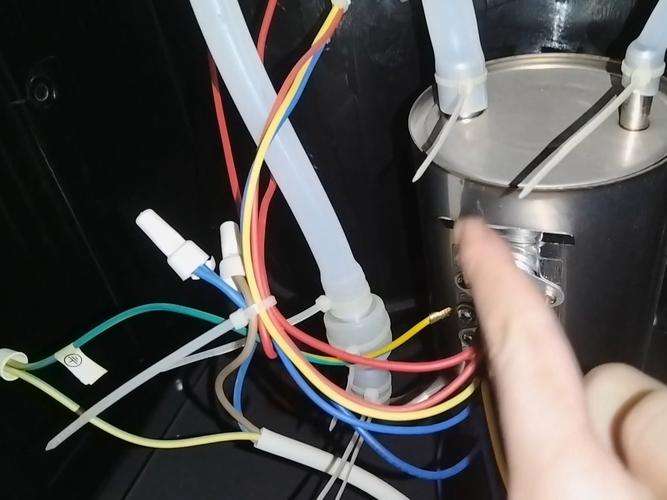 饮水机电源坏了怎么修？-图1