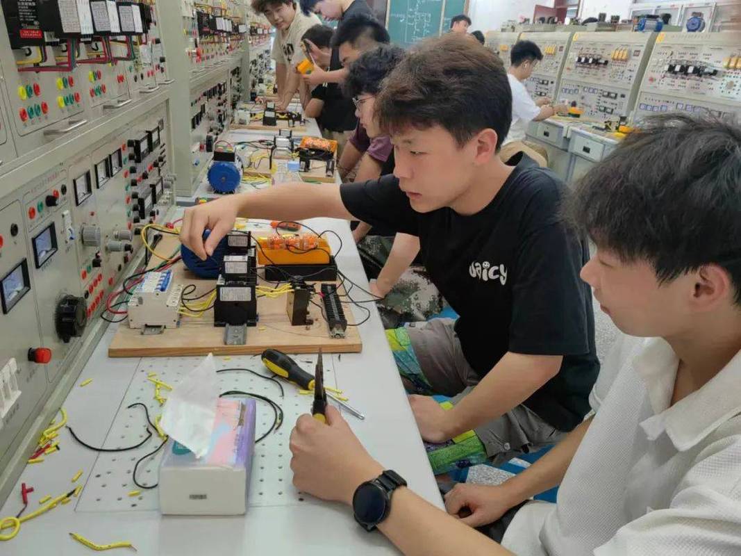 苏州哪里学电路板维修培训？-图2