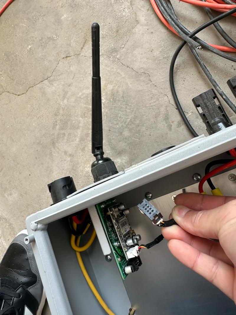 逆变器硅管爆了怎么维修-图1