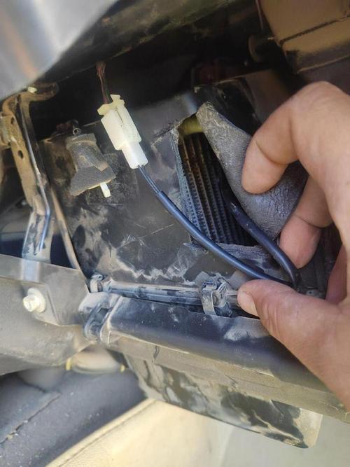 室内机温度传感器坏了怎么修？-图1