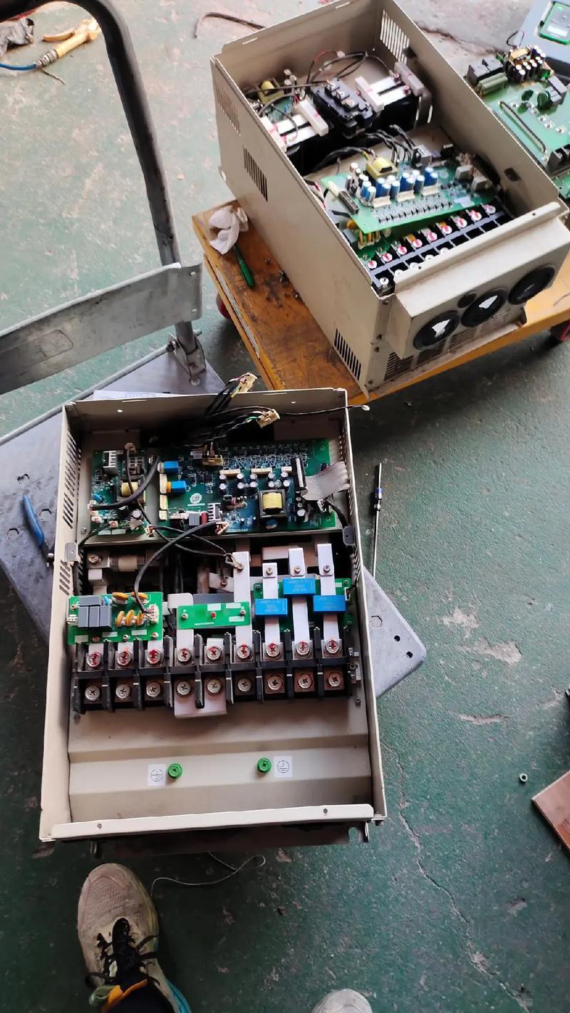 士林变频器维修故障检测有何关键技巧？-图3