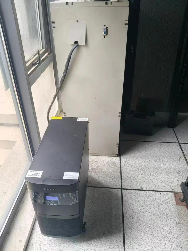 UPS蓄电池何时需更换维修？寿命如何判断？-图2