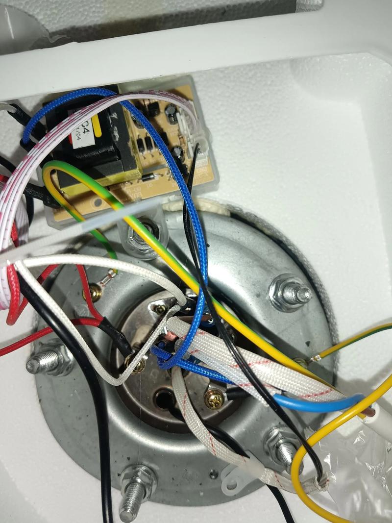 热水器电路维修视频，常见故障怎么修？-图2