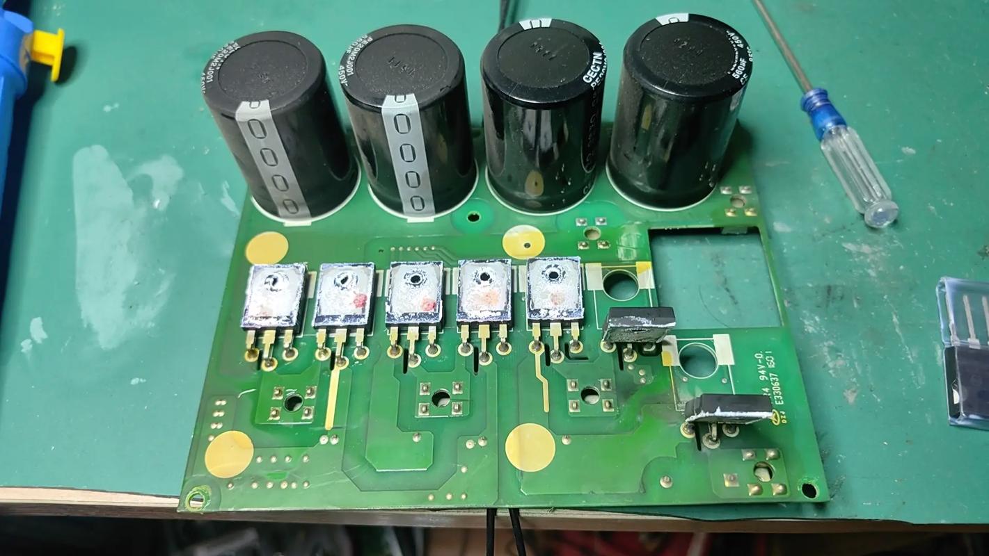 变频器MCU板维修有哪些实用技巧？-图2