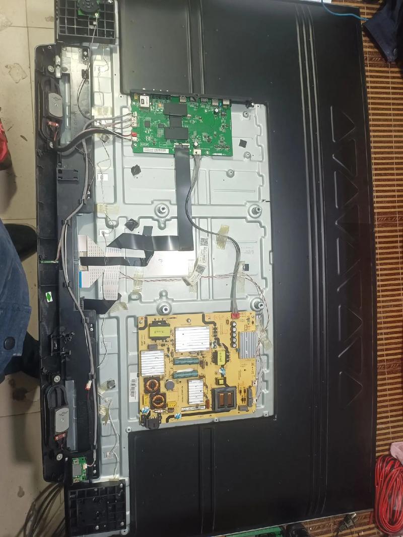 TCL液晶电视白屏怎么修?-图3 TCL液晶电视白屏怎么修?-图3