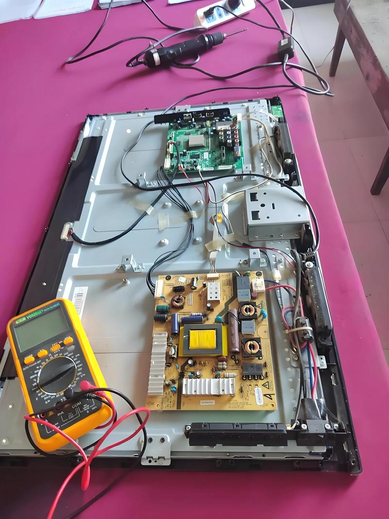 TCL电视上门维修费用多少？-图2