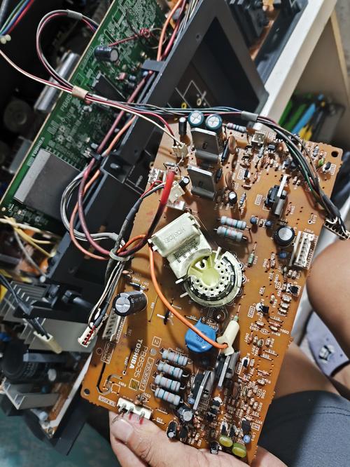 熊猫cRT彩电维修案例有何常见故障？-图2