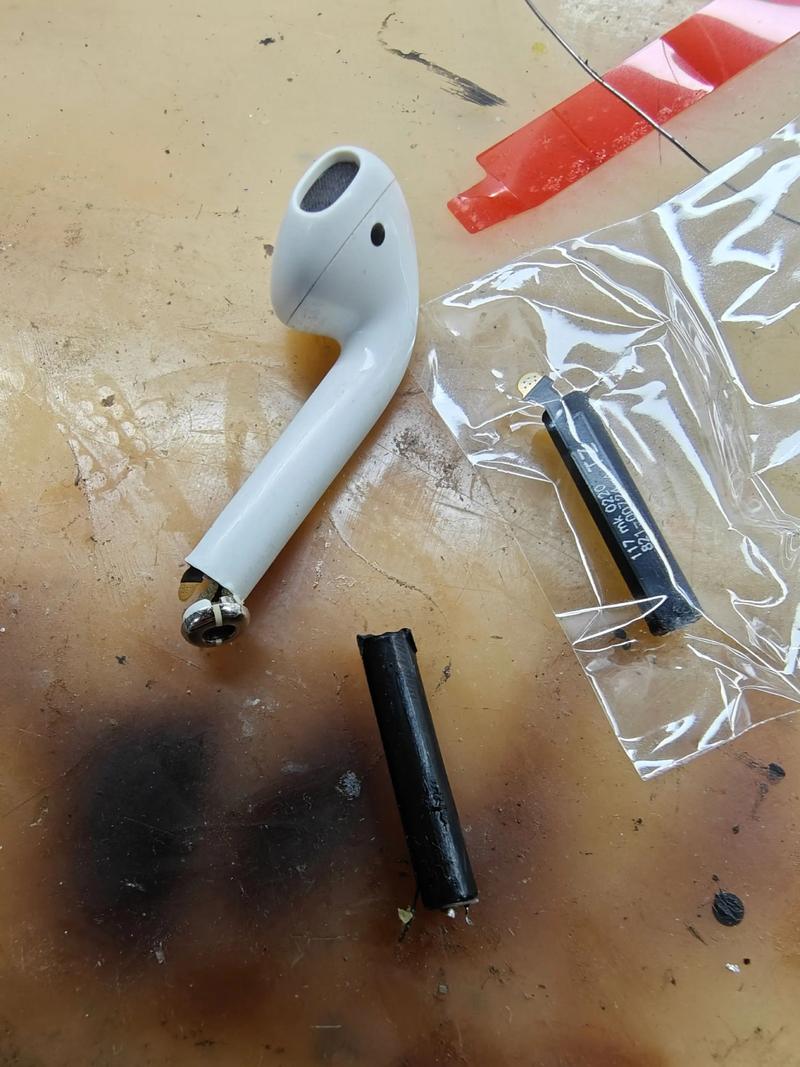 AirPods拆解维修,自己动手可行吗?-图3 AirPods拆解维修,自己动手可行吗?-图3