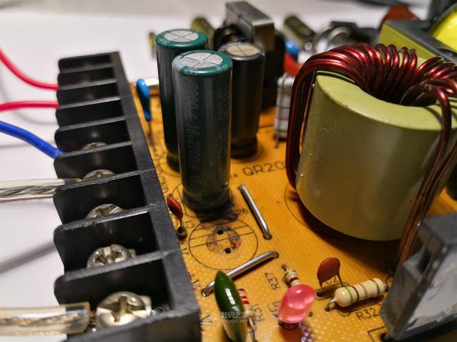 5V40A开关电源维修，核心故障在哪？-图1