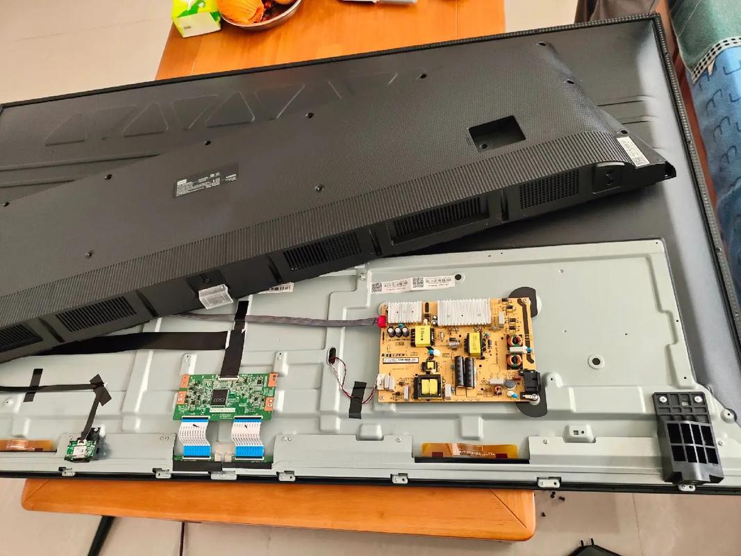 TCL液晶电视维修案例常见故障有哪些?-图3 TCL液晶电视维修案例常见故障有哪些?-图3