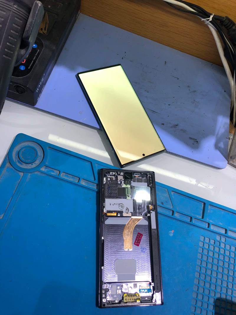 iPhone4天线故障怎么修?-图3 iPhone4天线故障怎么修?-图3