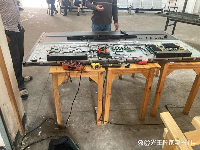 tcl电视修液晶屏维修-图3 tcl电视修液晶屏维修-图3