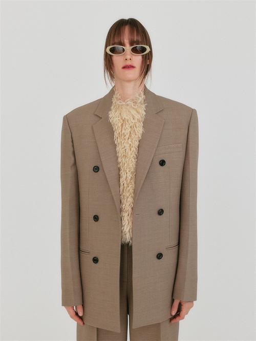 b.l nk女装品牌，设计风格有何独特之处？-图1