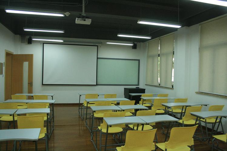 液晶电视技术培训学校学什么？-图1