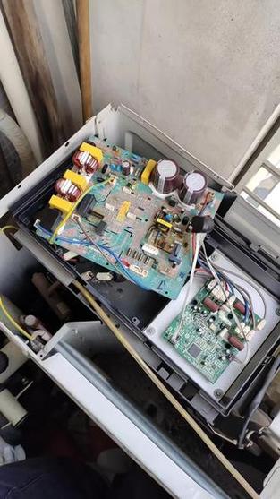 海尔柜机显示e8怎么修？-图3