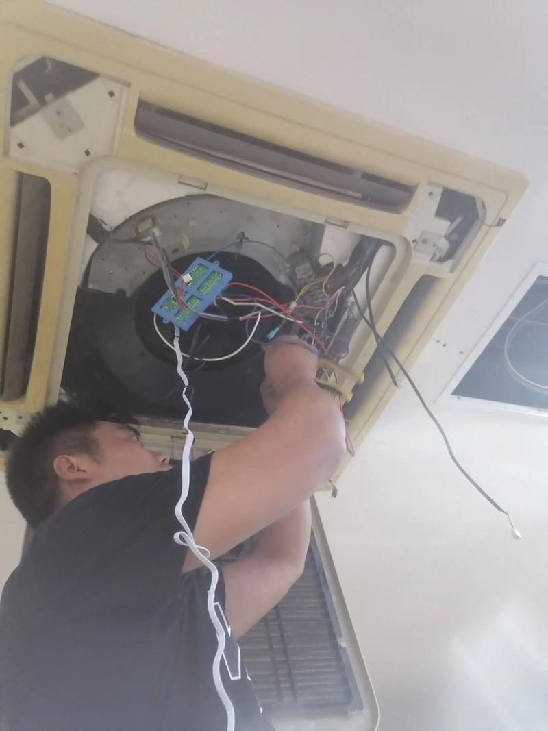 学电器维修的女生多吗？-图2