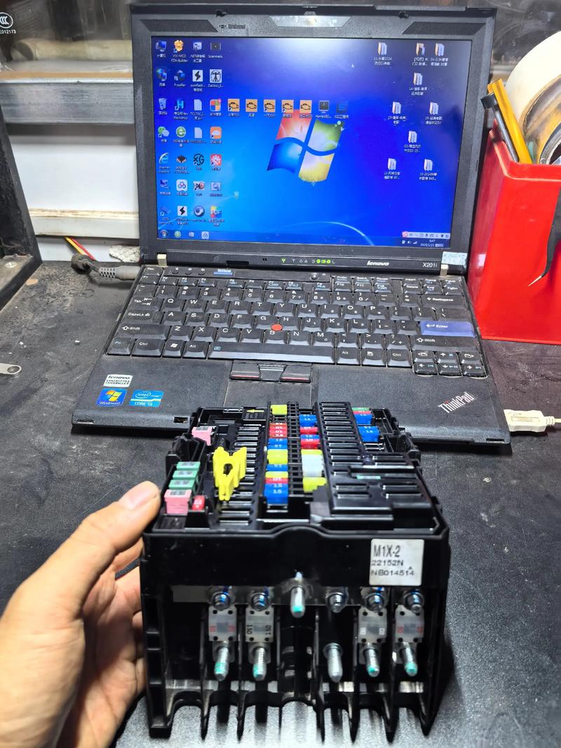 空调压缩机接线柱怎么修？-图3