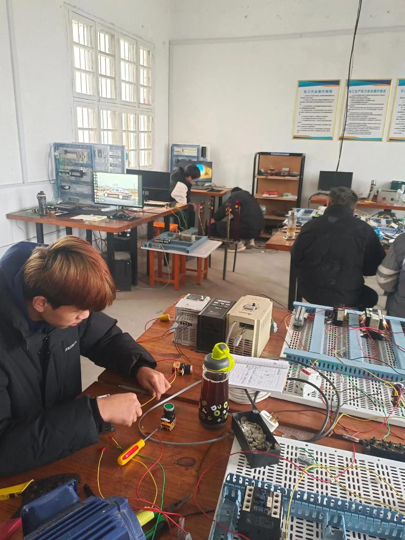 电工电子技术基础视频该怎么学？-图3