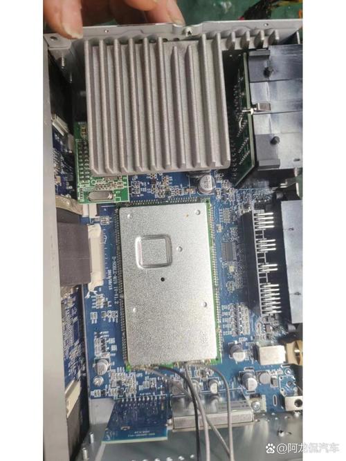 车载一体机不开机怎么办？-图1