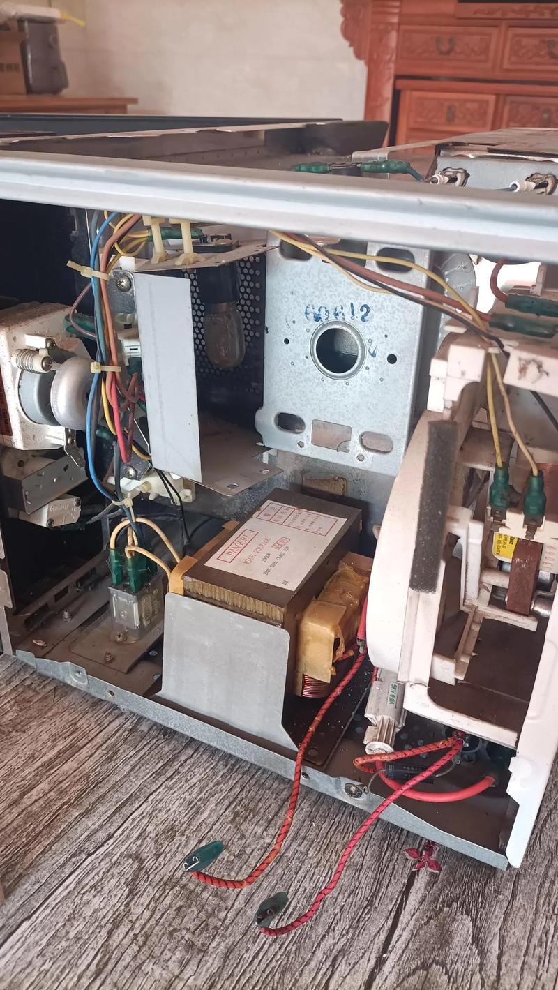 微波屏坏了怎么修？液晶显示故障排查-图2